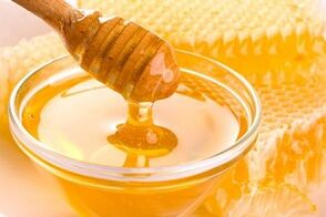 med jako prostředek k léčbě prostatitidy